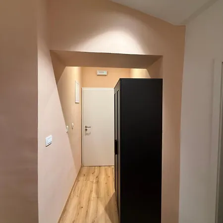 D *